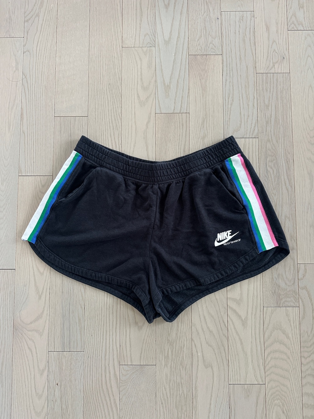 ☀️Nike Women’s Large Black Athletic Shorts with Multicolor Side Stripes